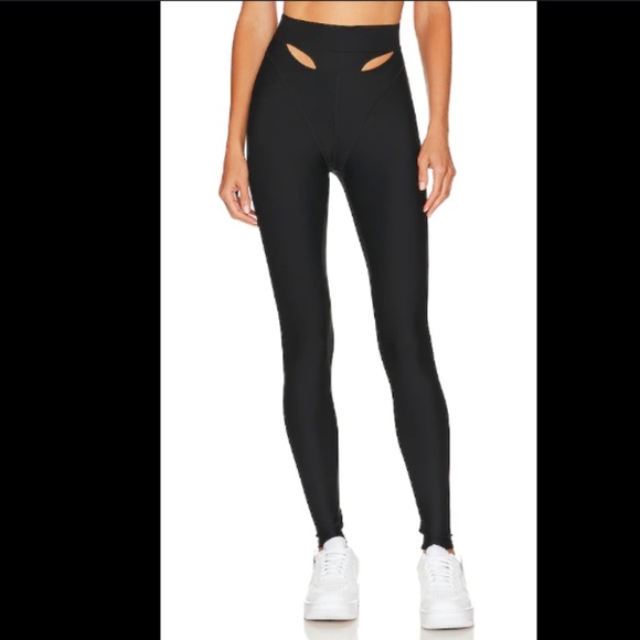Alo Airlift High Waist Cutaway Leggings in Black - Size Small - Picture 2 of 6